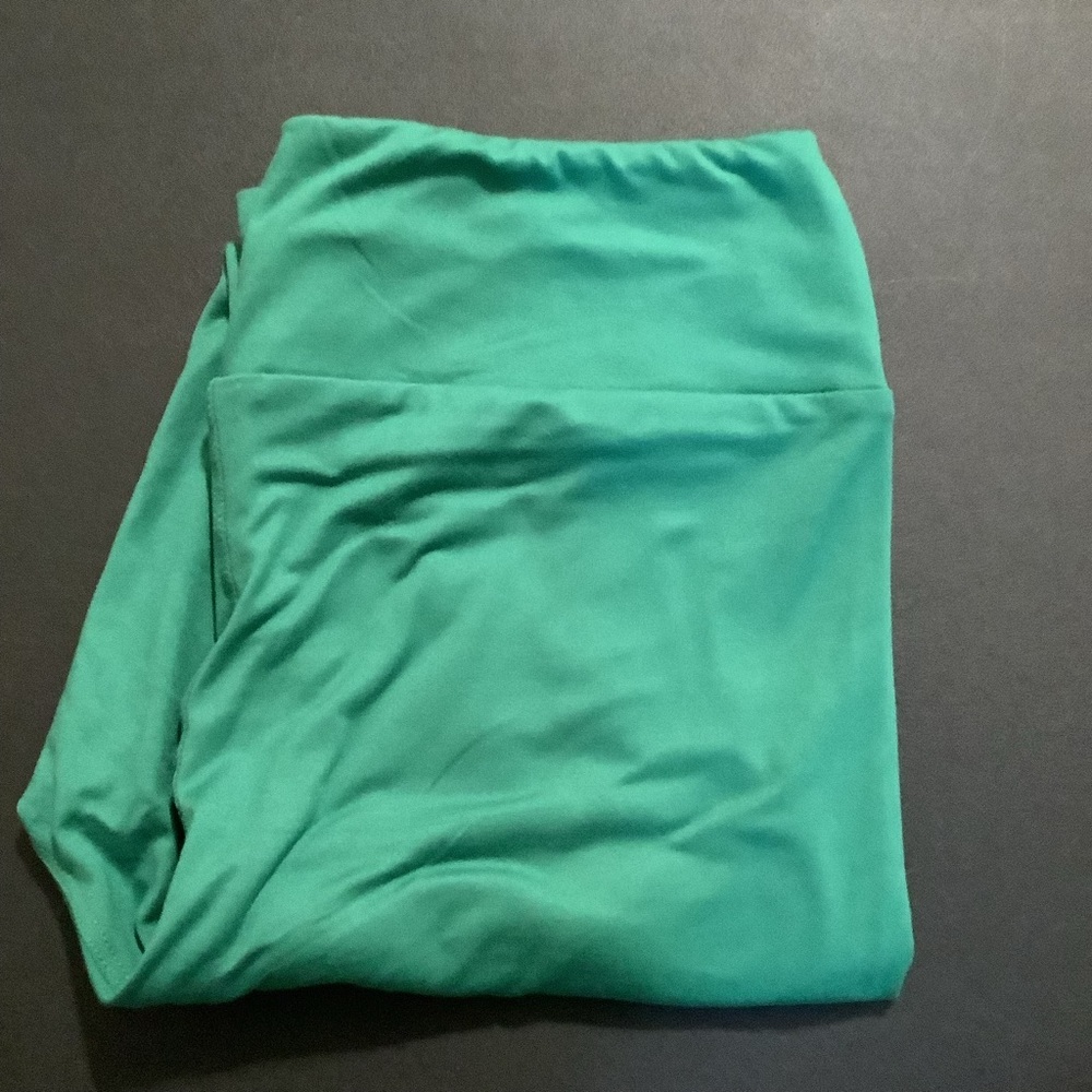 LuLaRoe OS Green Leggings